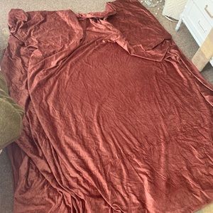 Queen/kind velvet doublet cover. BRAND NEW